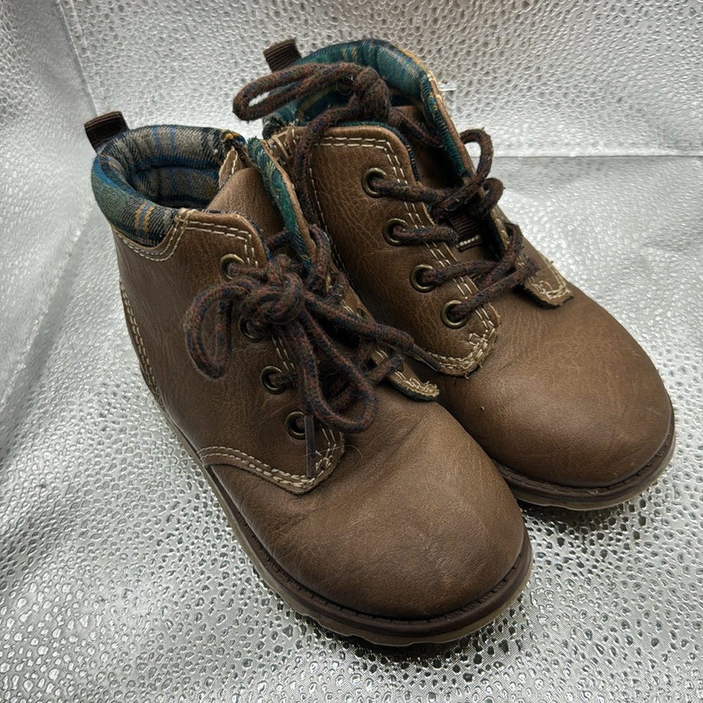 Adorable little boys brown boots. Carters size 8